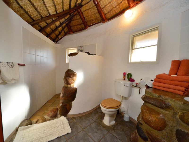 makutsi-accom-bathroom